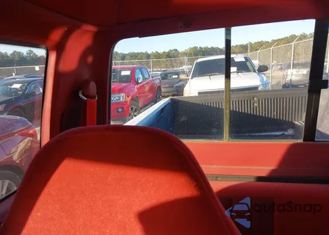 1992 Ford F150 из США, поврежденный, VIN 1FTEX15N2NKB33124